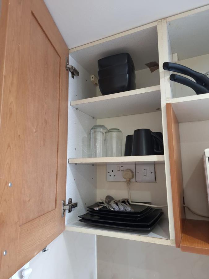 شقة لندن  في F8-Mezzanine 1St Floor Flat Fits 3 Near Paddington المظهر الخارجي الصورة
